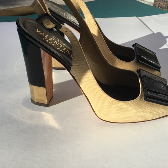 Valentino Platform Sandal Size 41 Black Patent and Bisque coloured Fabric - Picture 2 of 6